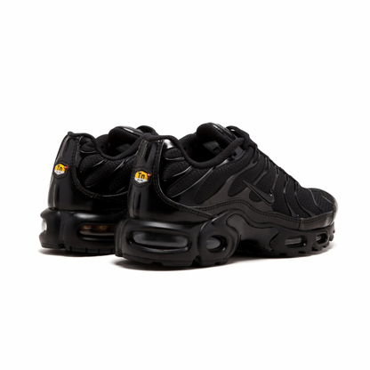 AIR MAX PLUS "Triple Black"