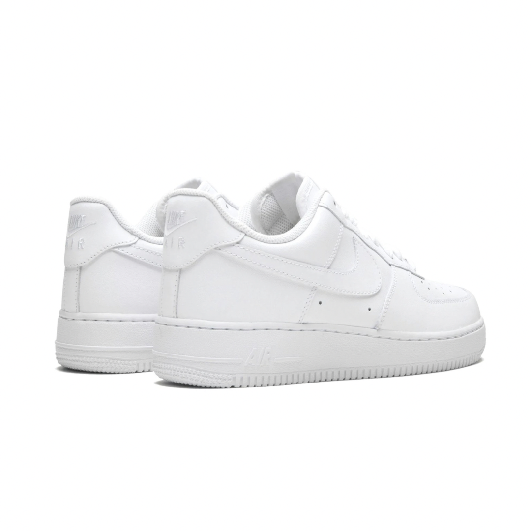 AIR FORCE 1 LOW '07
"WHITE ON WHITE"