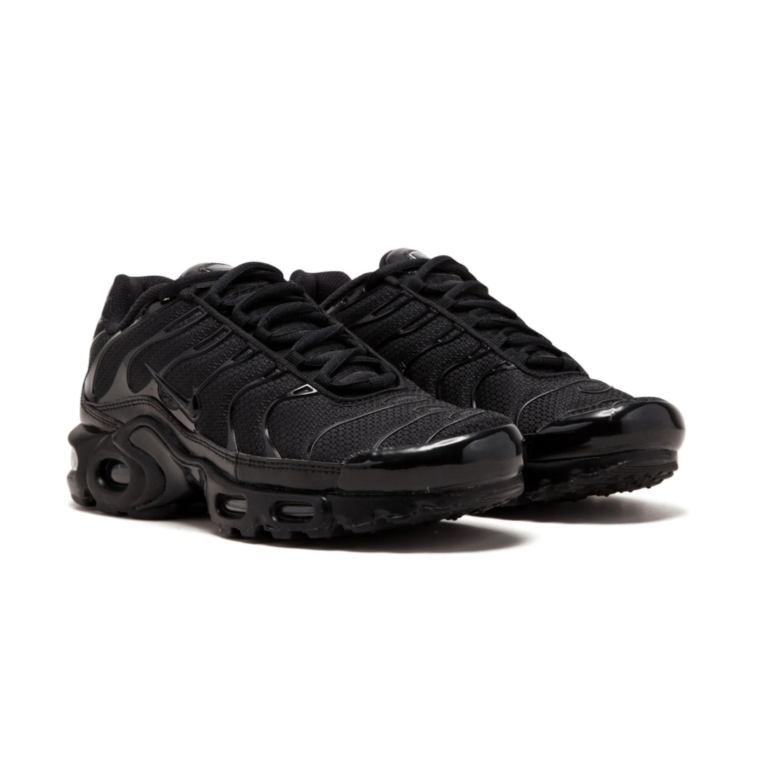 AIR MAX PLUS "Triple Black"