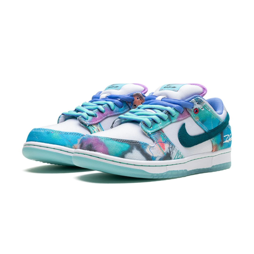 DUNK LOW SB
"Futura Laboratories - Bleached Aqua"