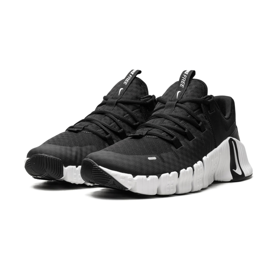 FREE METCON 5 "Black / White"