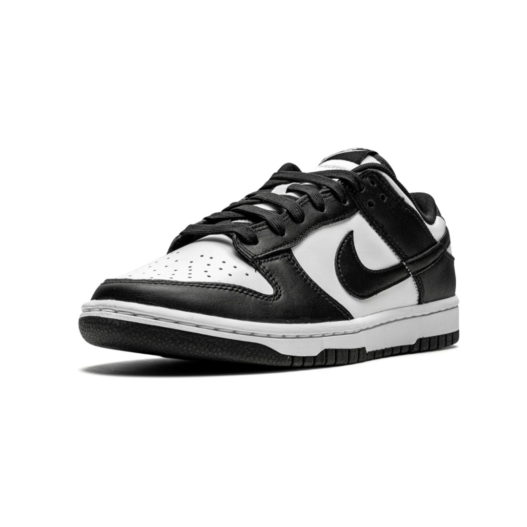 DUNK LOW
"Black / White - Panda"