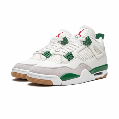 AIR JORDAN 4 RETRO SB
"Pine Green"