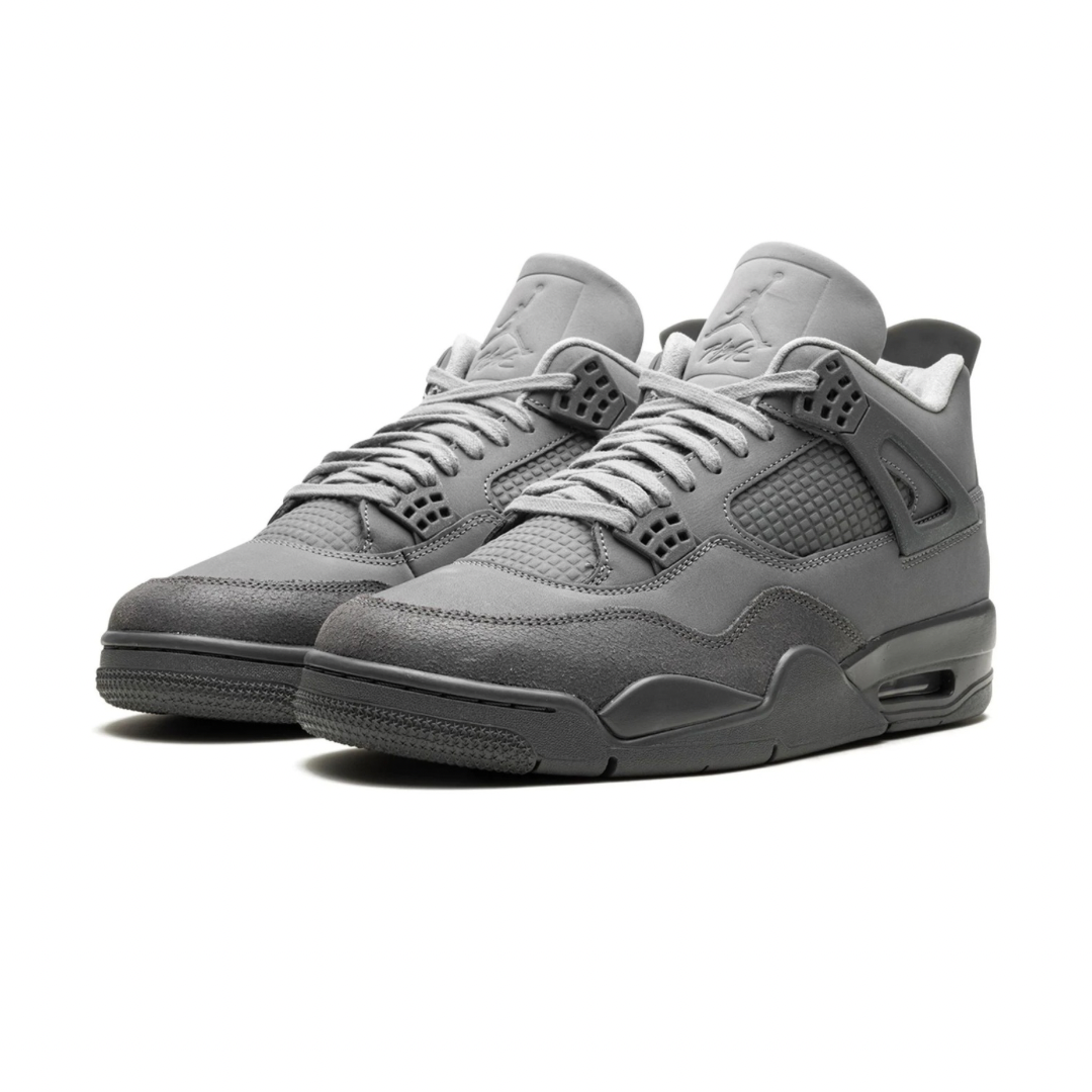 AIR JORDAN 4
"Wet Cement"